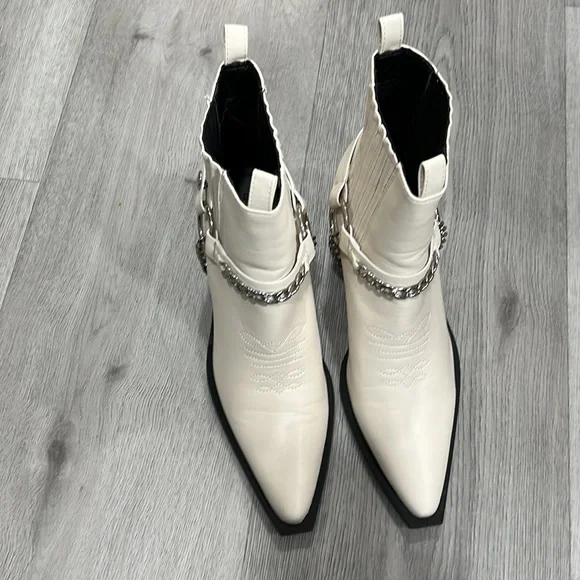 Billini Ellison Bone Leather Western Cowboy Bootie - Picture 4 of 8